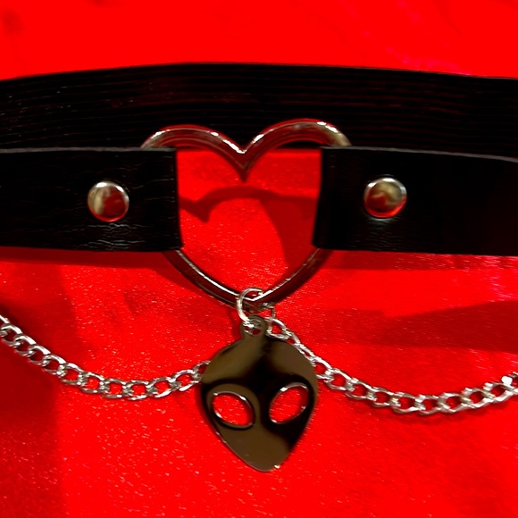 I ❤️ Alien Garter - Picture 2 of 10